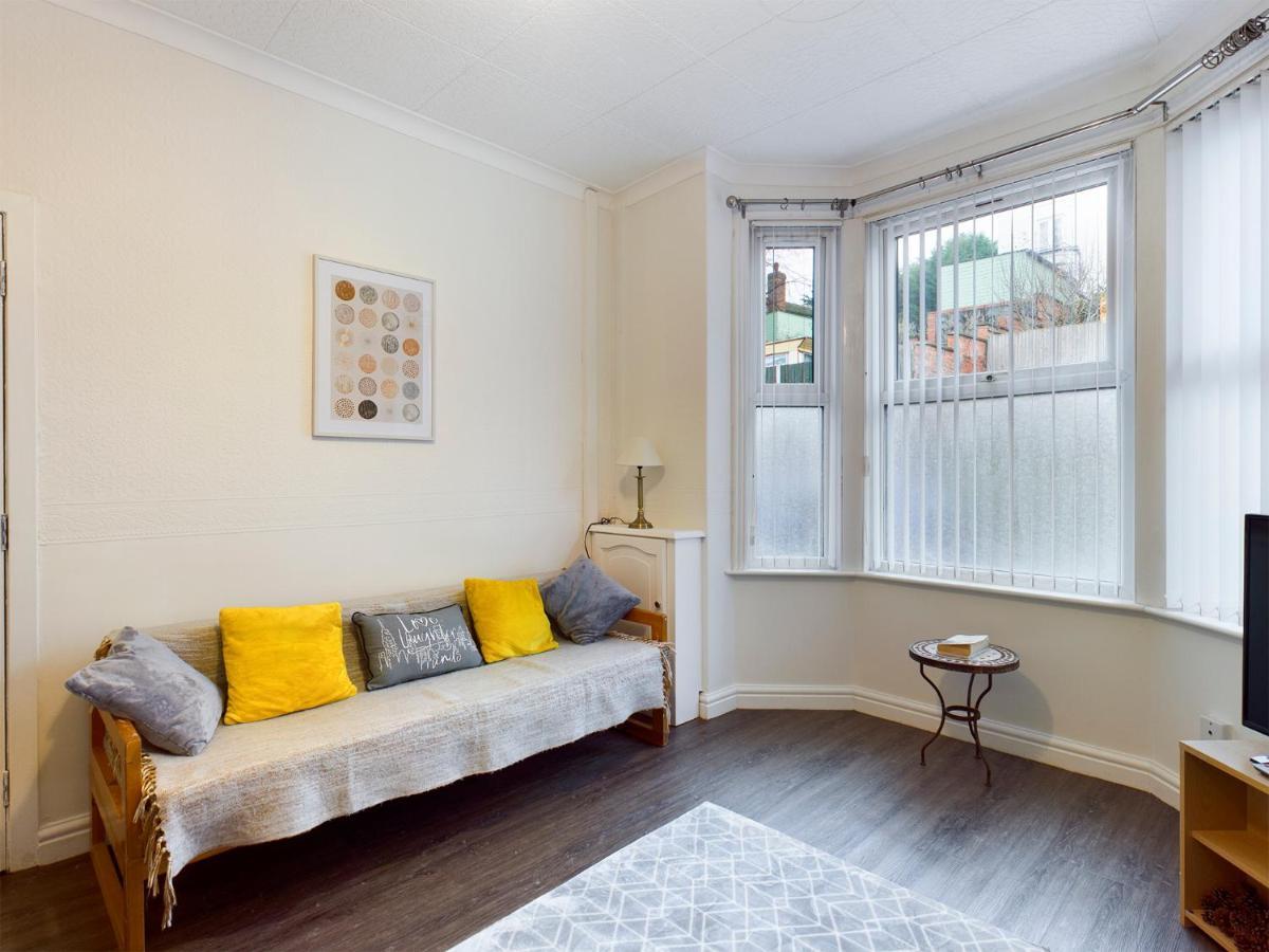 Cheerful 3 Bedroom Home With Free Parking And Wifi Chester Exteriér fotografie