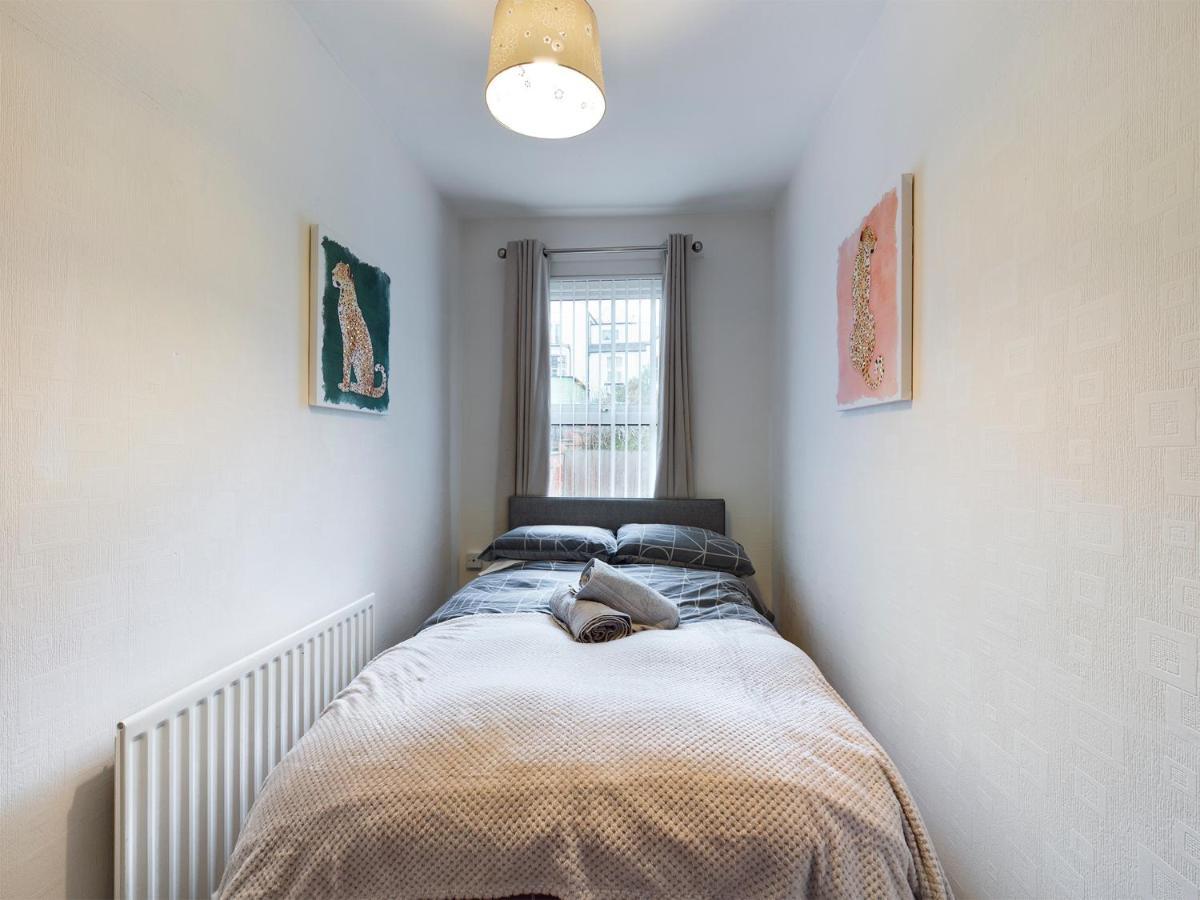 Cheerful 3 Bedroom Home With Free Parking And Wifi Chester Exteriér fotografie