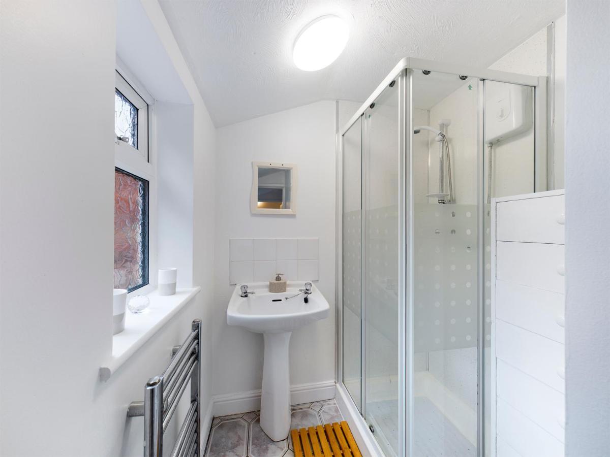 Cheerful 3 Bedroom Home With Free Parking And Wifi Chester Exteriér fotografie